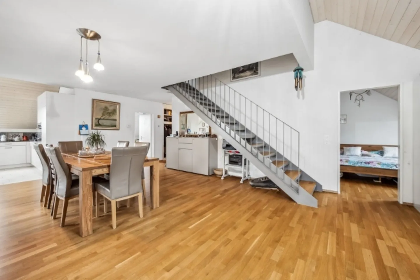 Light-Filled 4.5-Room Duplex Apartment - Photo 2 of 13