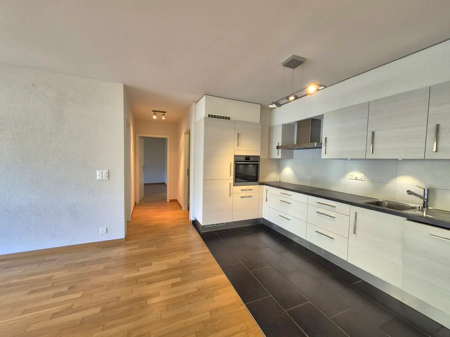 SION - WUNDERSCHÖNE 3,5-ZIMMER-OBJEKT DER OBERKLASSE - Foto 1 von 13