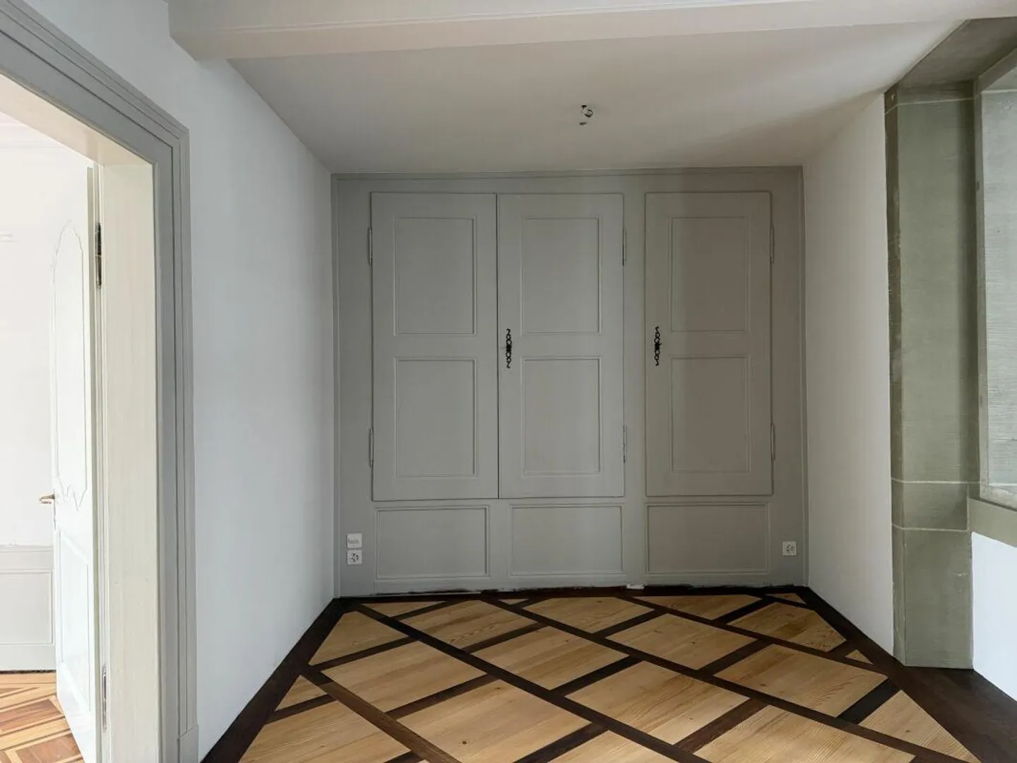 Newly renovated. Charming historic. Modern in everyday life. - Photo 8 of 13