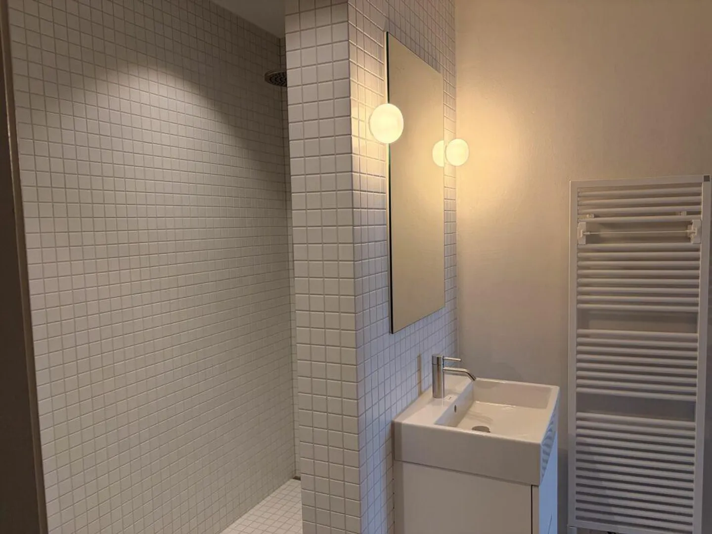 Newly renovated. Charming historic. Modern in everyday life. - Photo 9 of 13