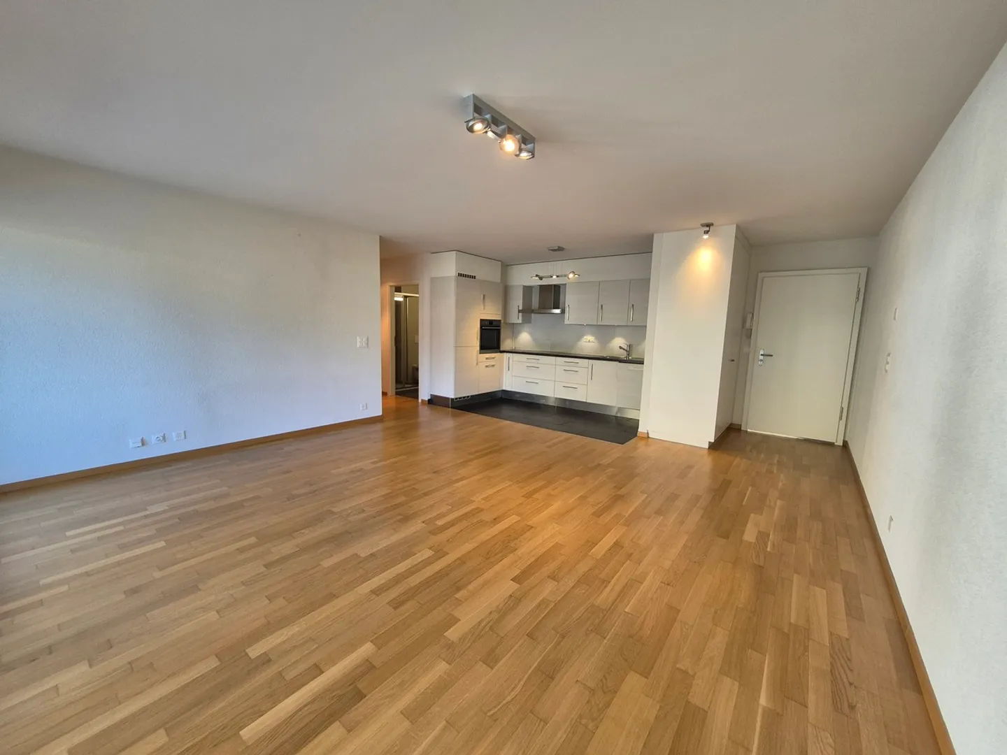 SION - WUNDERSCHÖNE 3,5-ZIMMER-OBJEKT DER OBERKLASSE - Foto 6 von 13