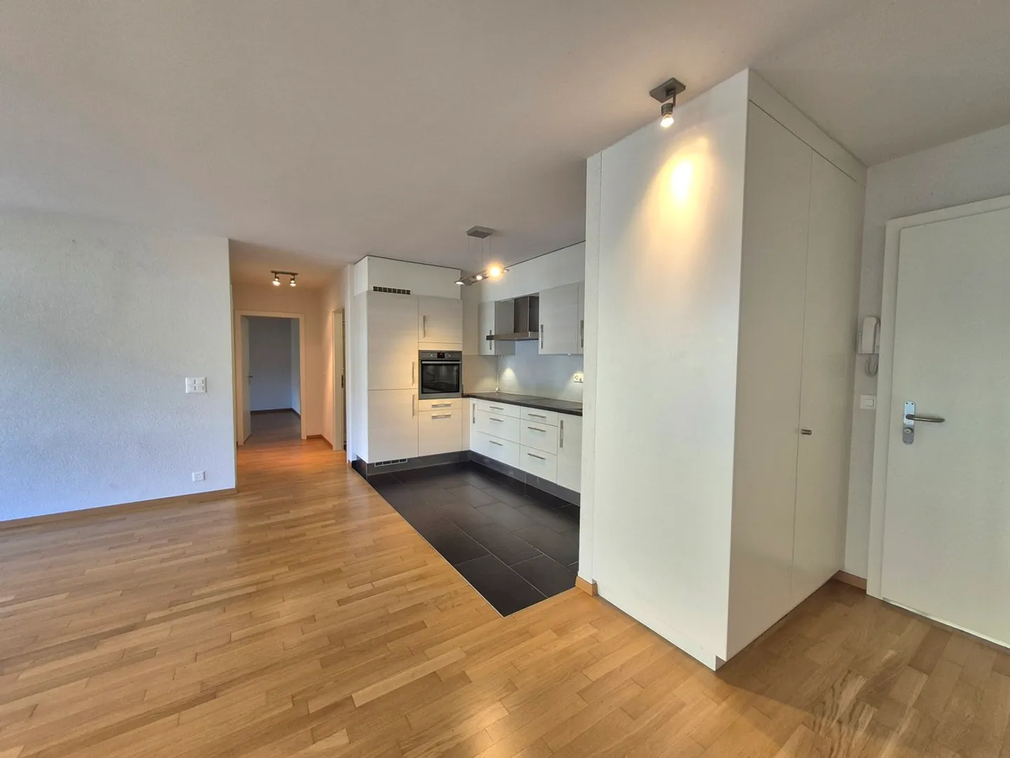 SION - WUNDERSCHÖNE 3,5-ZIMMER-OBJEKT DER OBERKLASSE - Foto 7 von 13