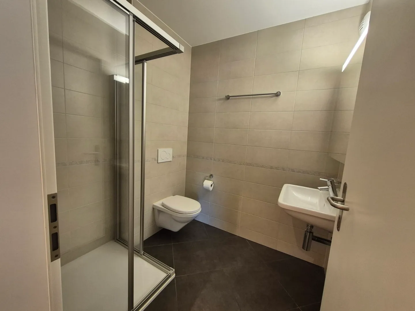 SION - WUNDERSCHÖNE 3,5-ZIMMER-OBJEKT DER OBERKLASSE - Foto 11 von 13