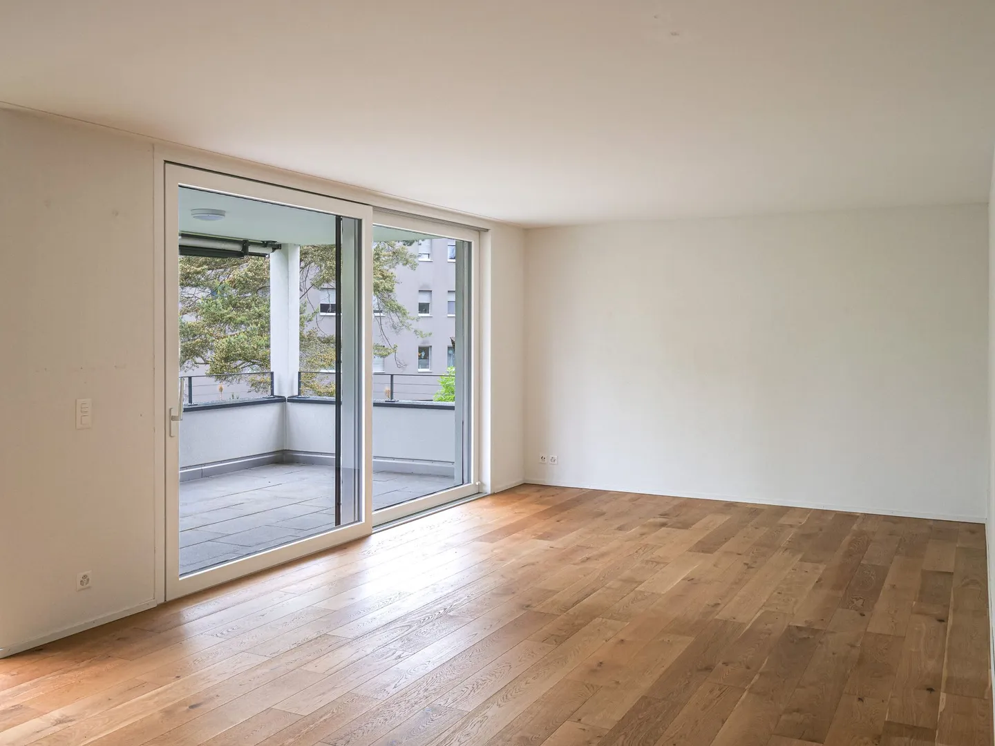 Charmante Wohnung mit Terrasse - Foto 3 von 16