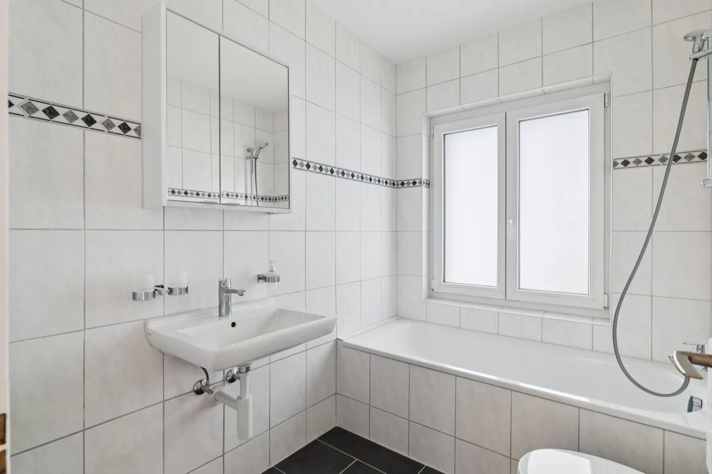 Appartement Rénové dans Quartier Calme - Photo 7 sur 10