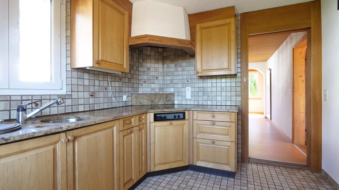 5 1/2-Zimmer Einfamilienhaus mit grossem Ausbau- und Entwicklungspotenzial - Photo 4 of 21