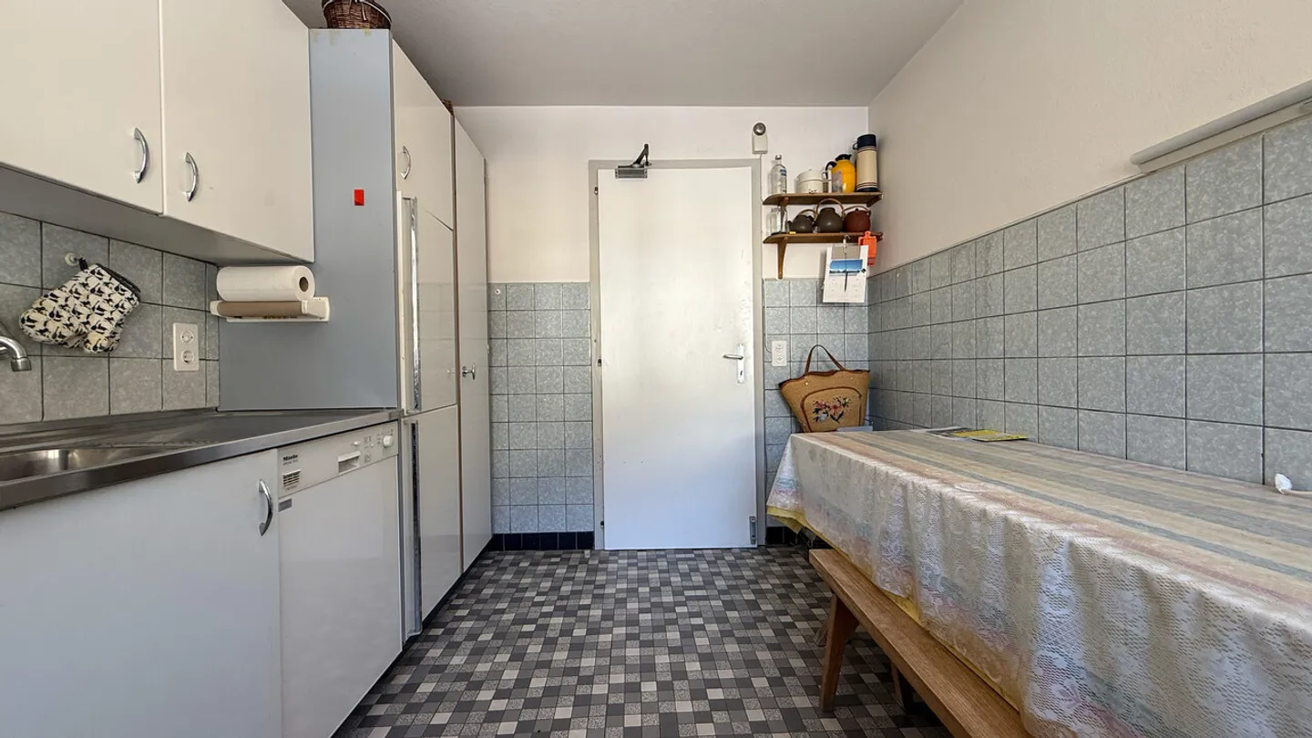 Appartement attique à rénover - Photo 14 sur 18