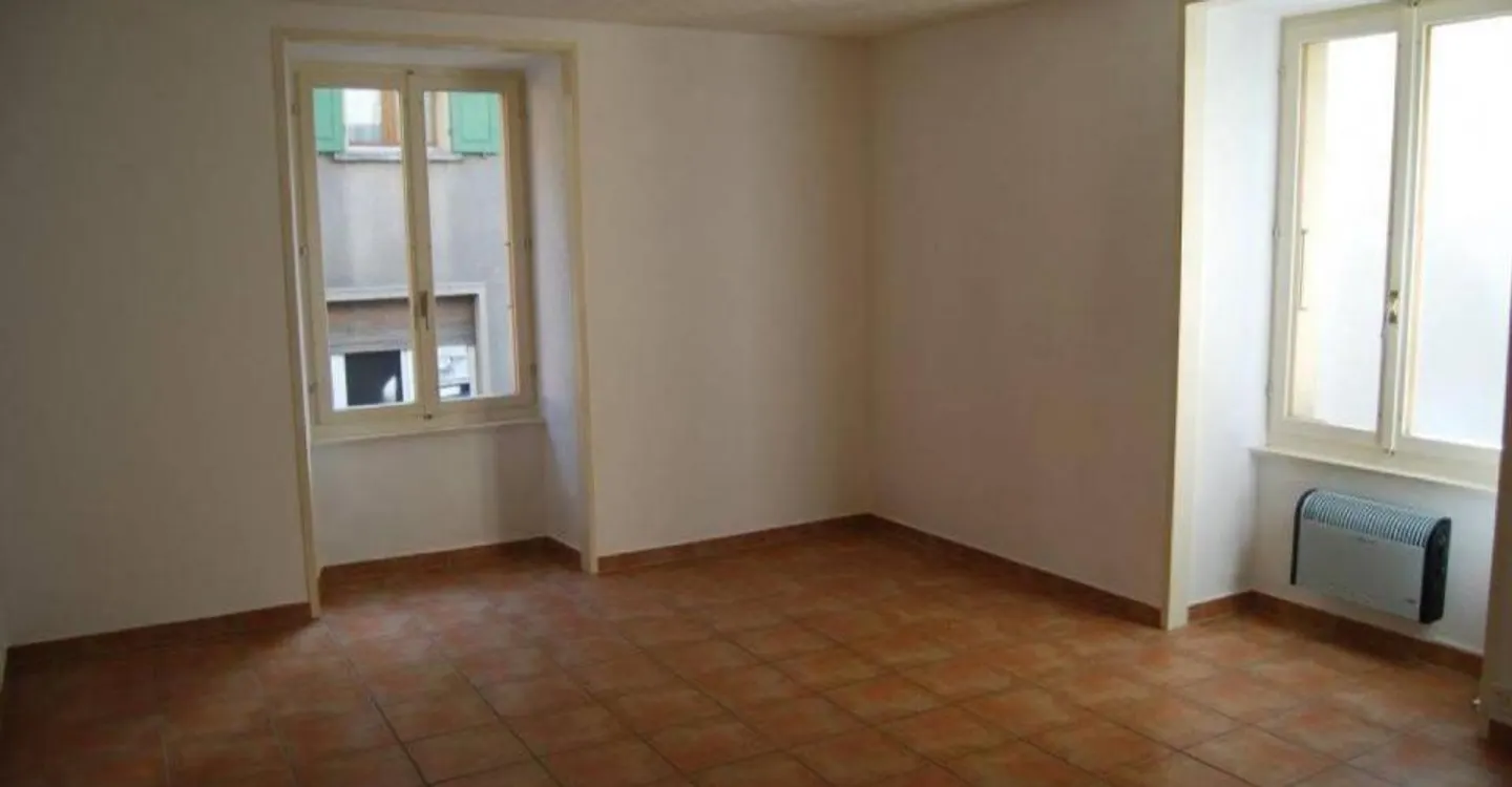 2.5-room apartment in Chalais - Photo 2 of 5