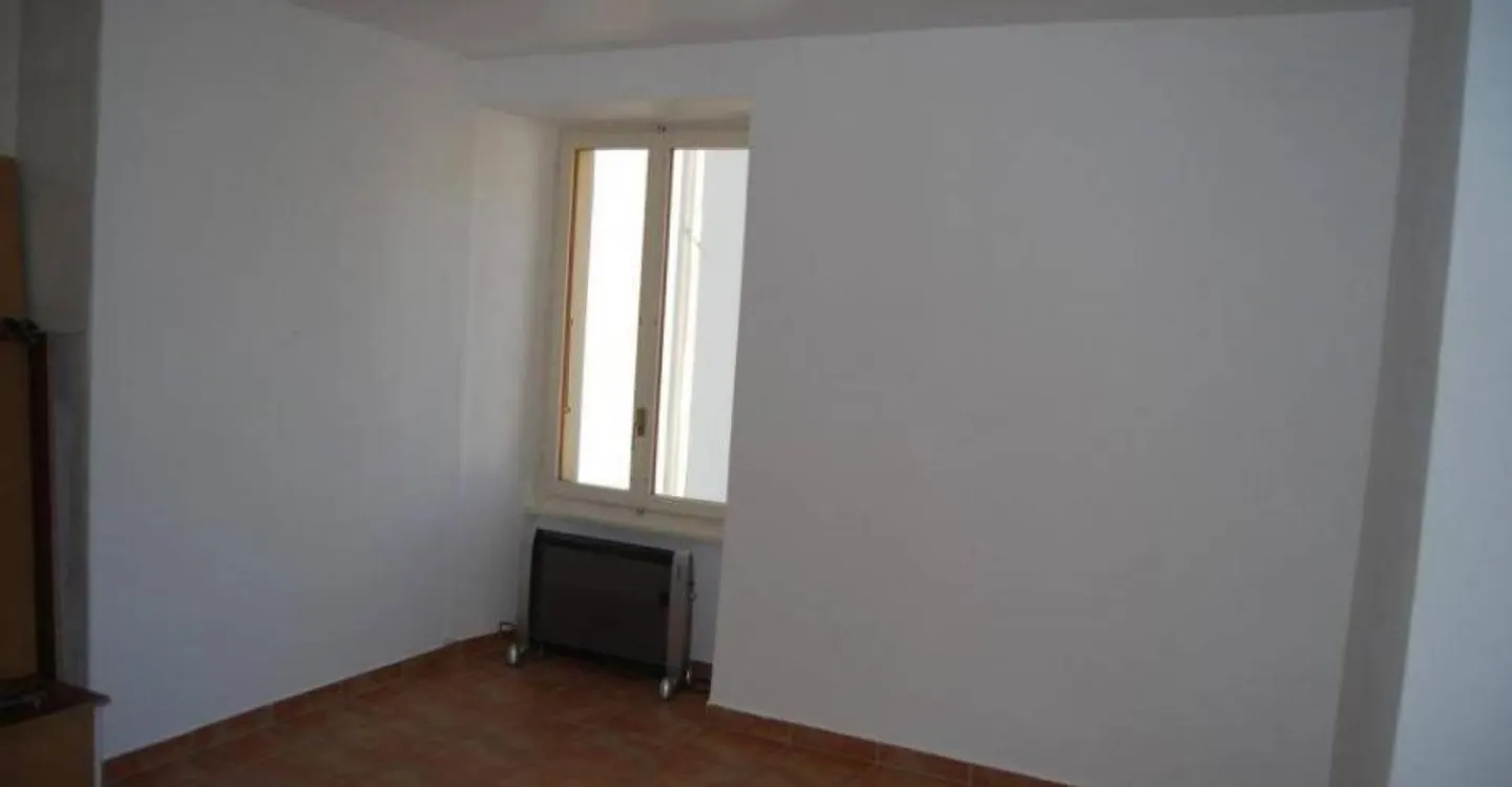2.5-room apartment in Chalais - Photo 3 of 5