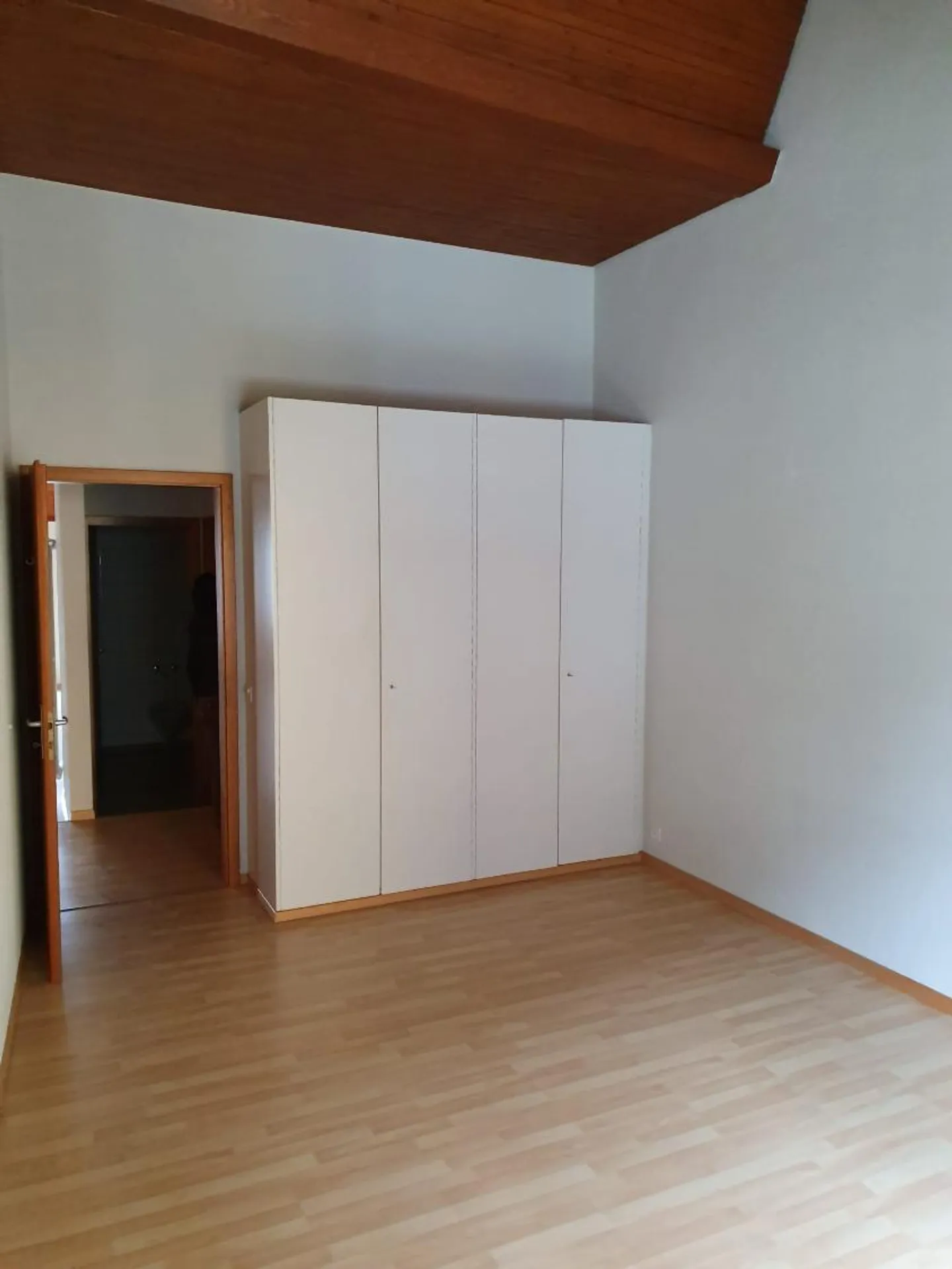 Appartamento con 4.5 stanze in mansarda - Foto 5 di 11