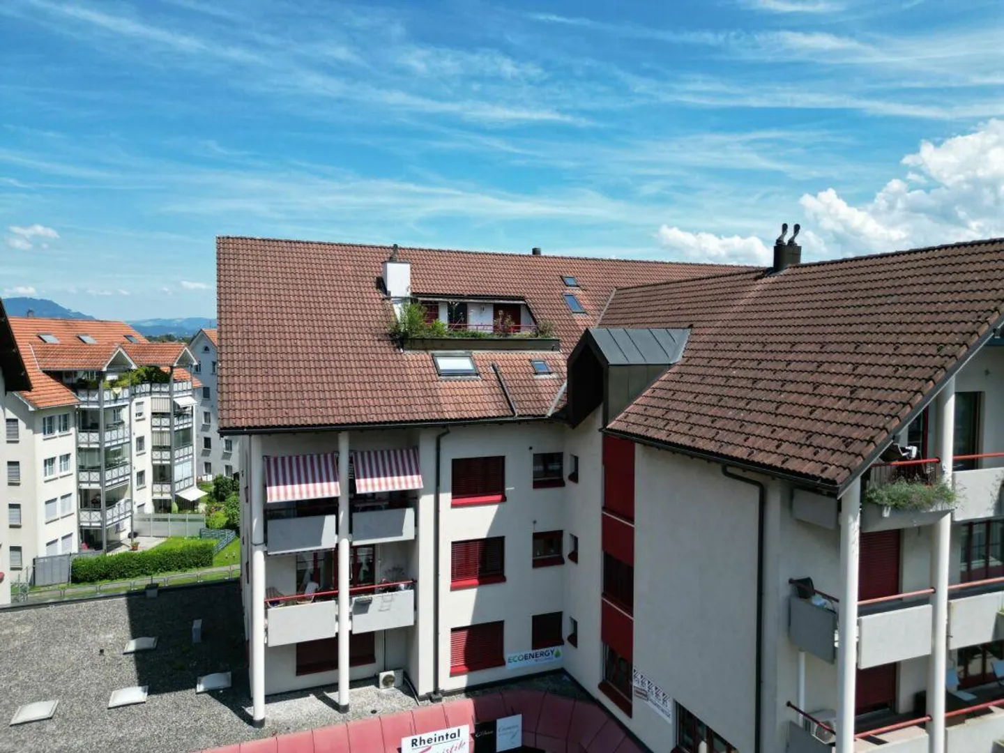 Imposante 5.5 Zimmer Maisonette-Wohnung - Foto 2 von 15
