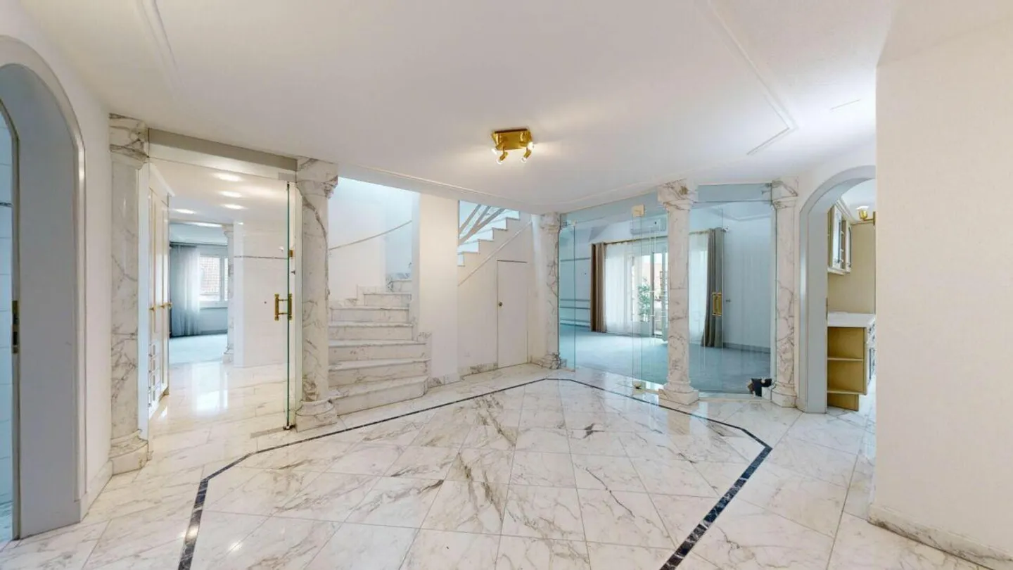 Imposante 5.5 Zimmer Maisonette-Wohnung - Foto 3 von 15