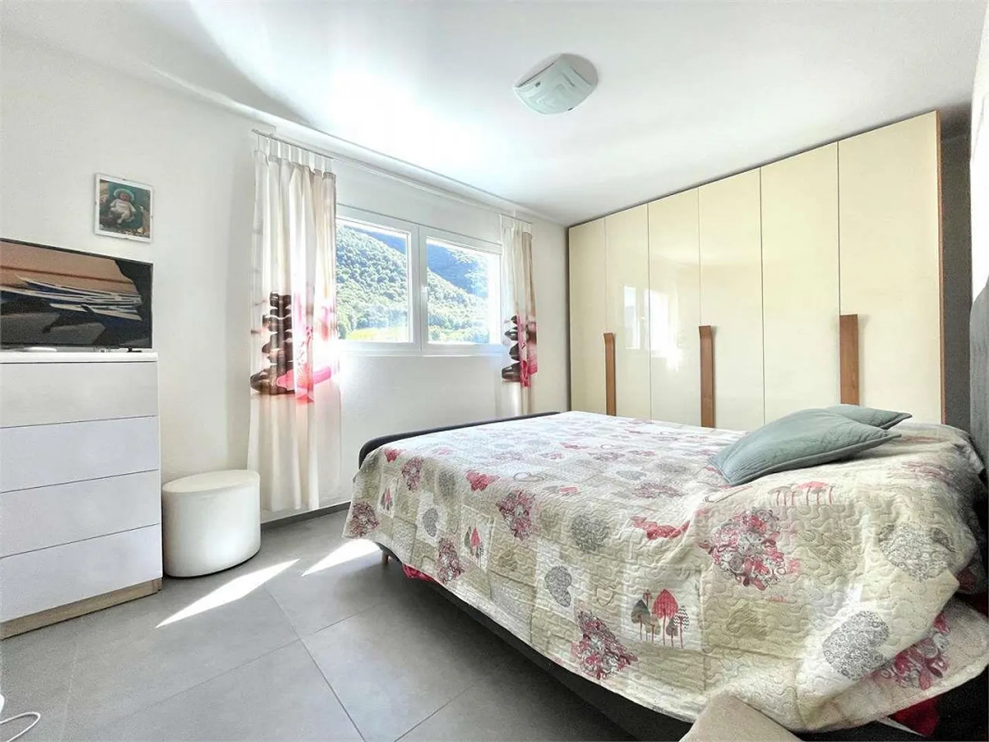 Modernes 4.5-Zimmer-Apartment in Rivera - Foto 6 di 11