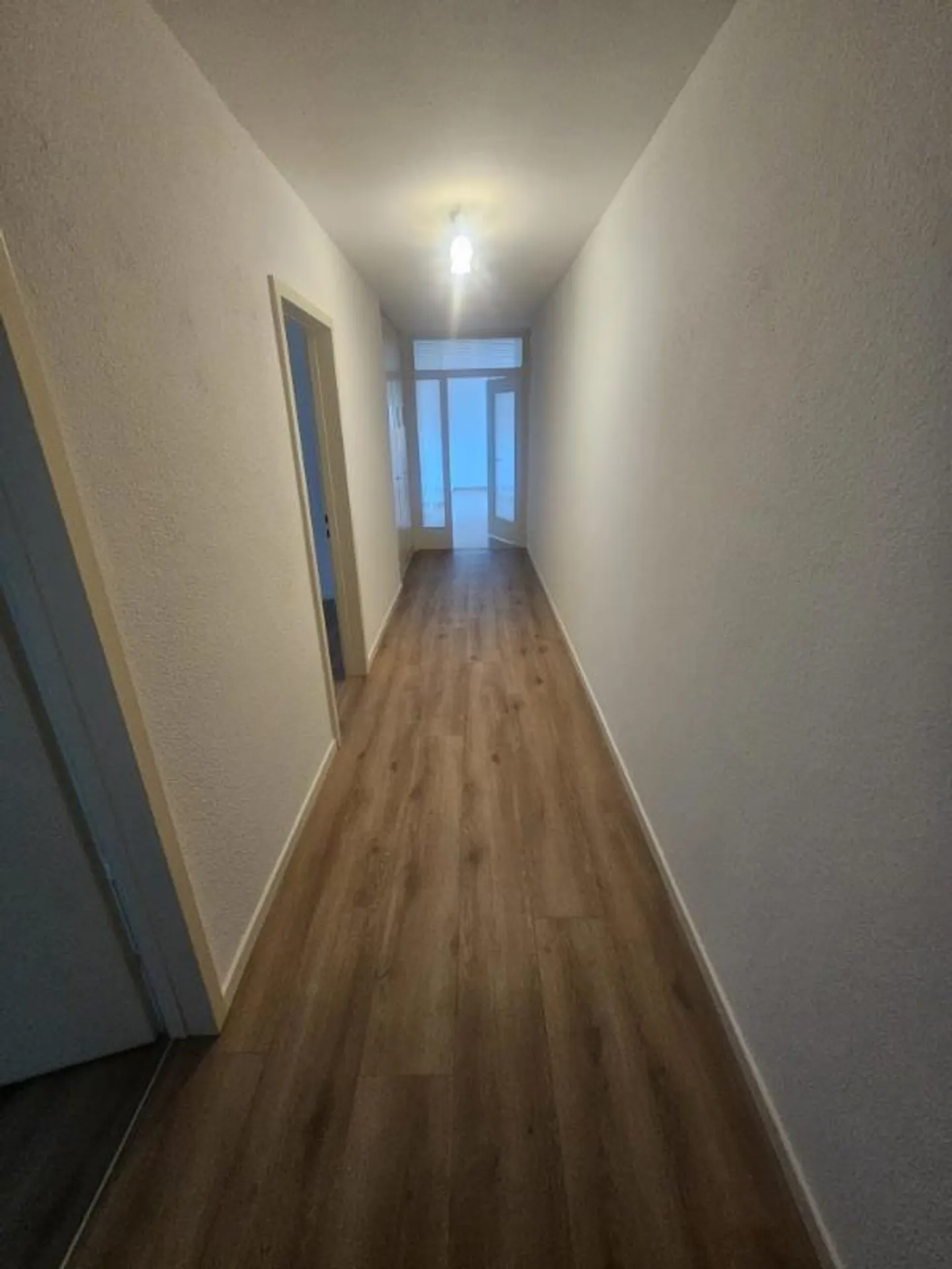 Apartment for rent - Photo 2 of 9