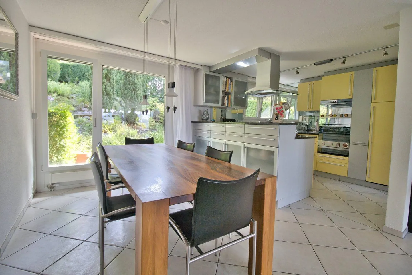 Semi-Detached House 6.5 Rooms - Photo 7 of 16