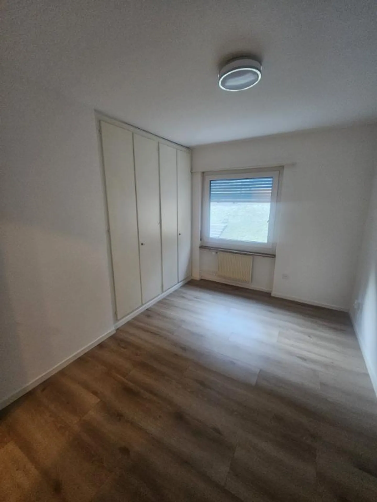Apartment for rent - Photo 4 of 9