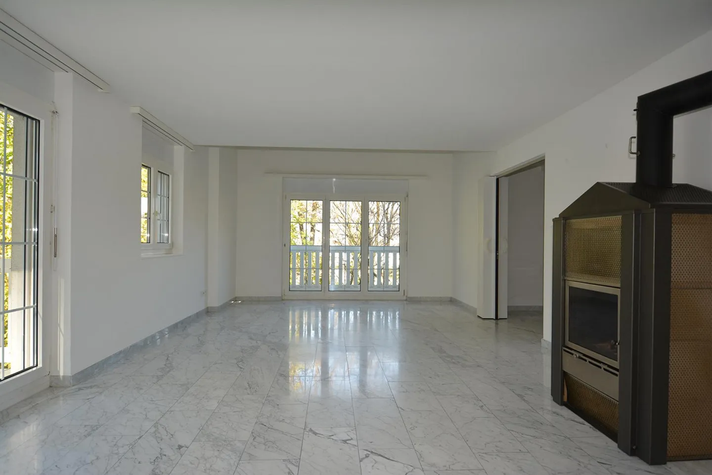 Appartement 4.5 pièces au-dessus des toits de Chur - Photo 1 sur 7