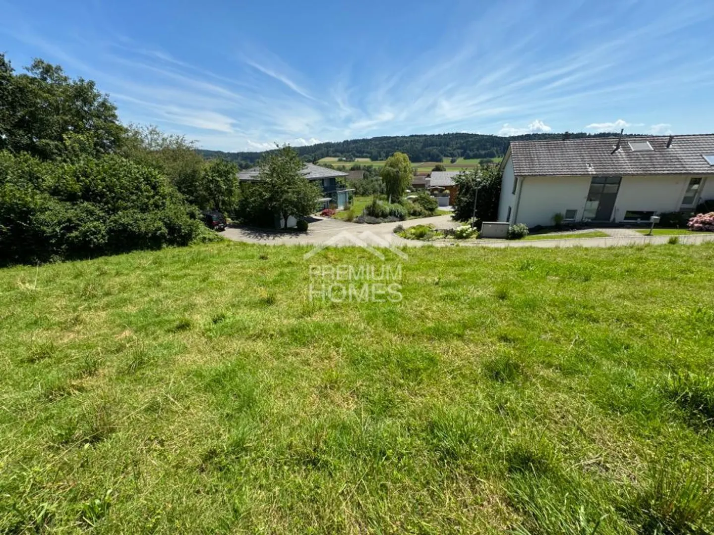 UN BEL ENDROIT DE TERRAIN À BÂTIR - Photo 1 sur 6