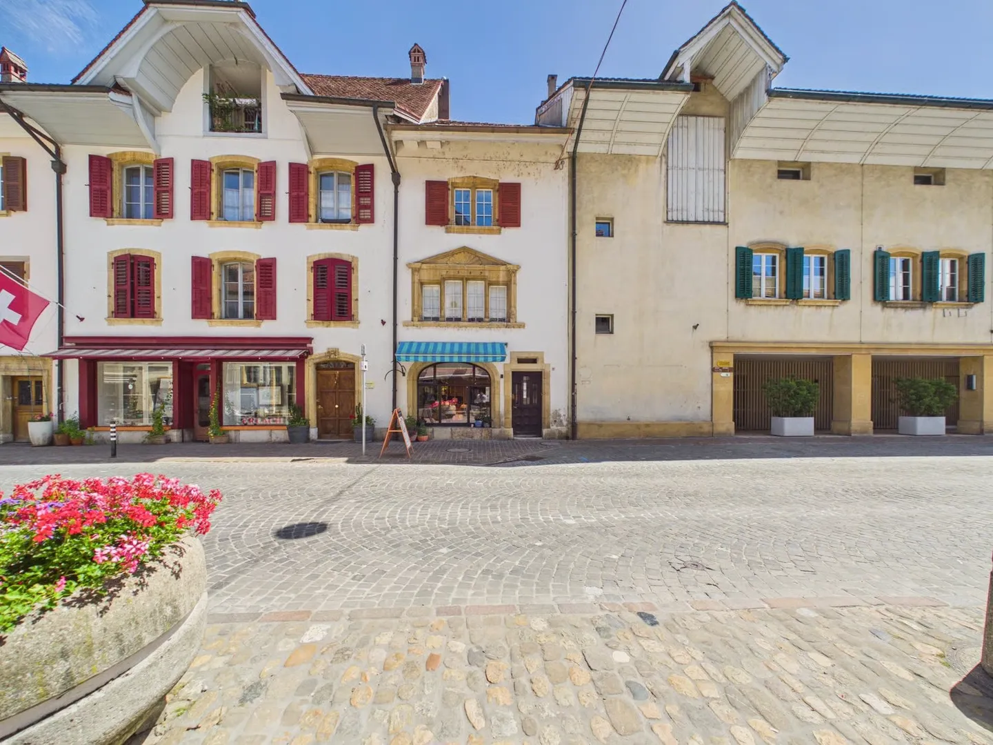 Historical multi-family house in picturesque Erlach – Unique gem - Photo 1 of 22