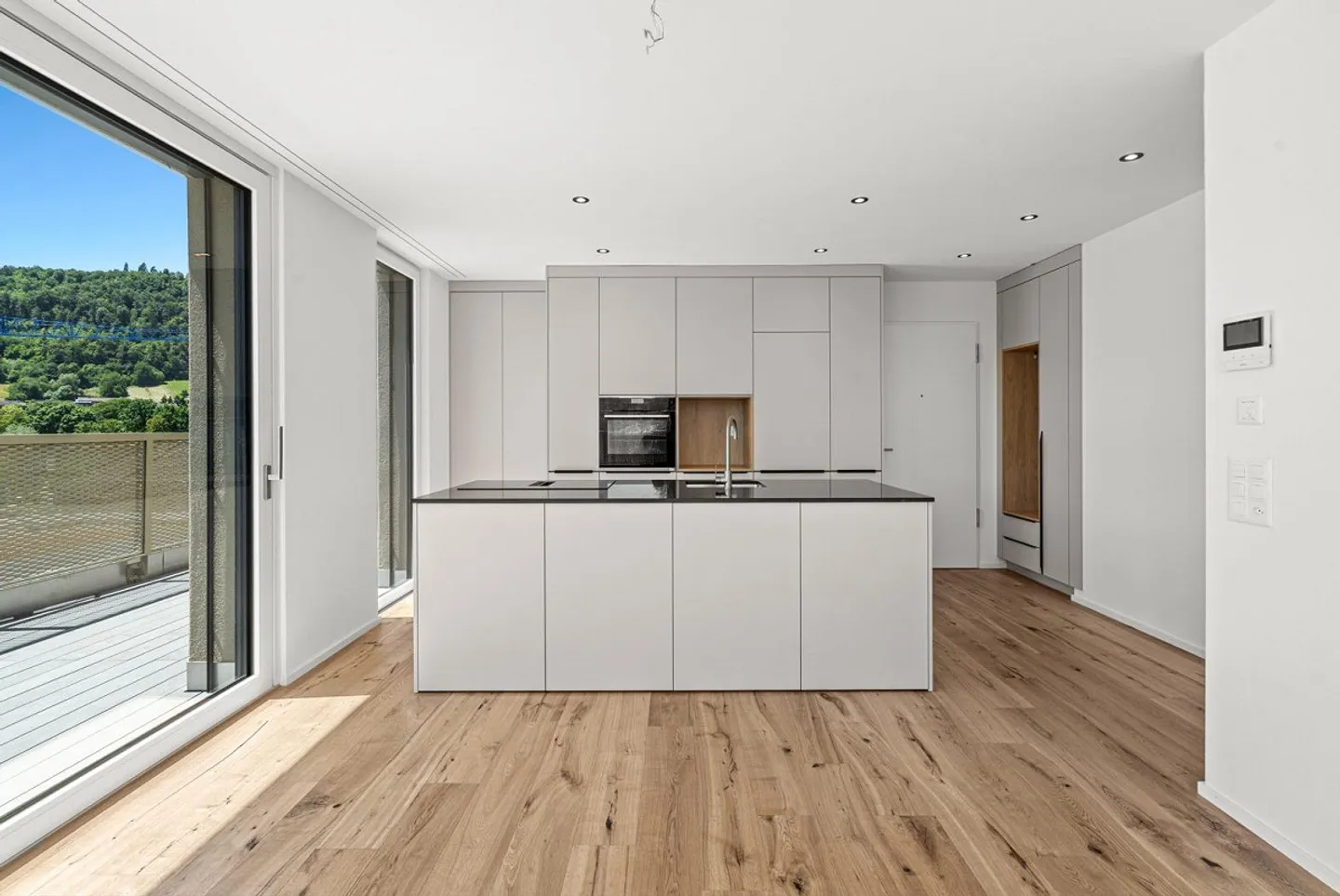 Moderne Attikawohnung mit Terrasse - Foto 3 von 7