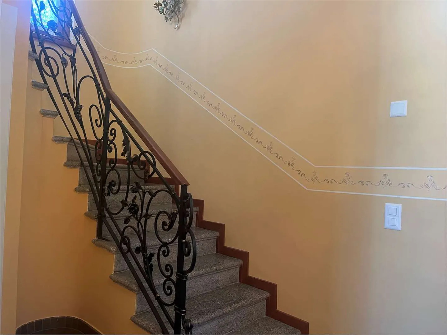 Magnifica villa a Balerna con piscina - Foto 9 di 13