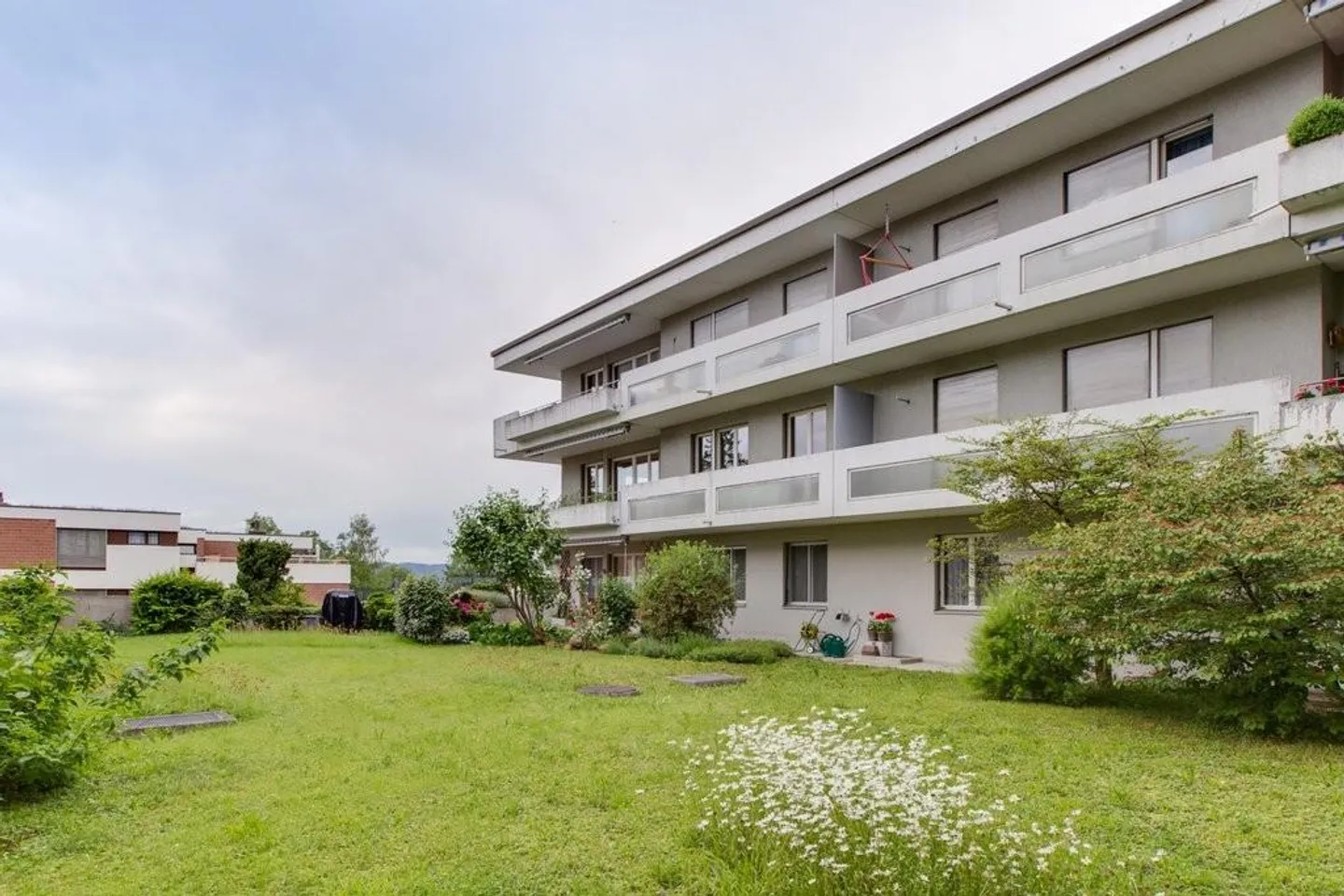 In the heart of Zumikon - Limited until 30.09.2028 - Photo 1 of 11