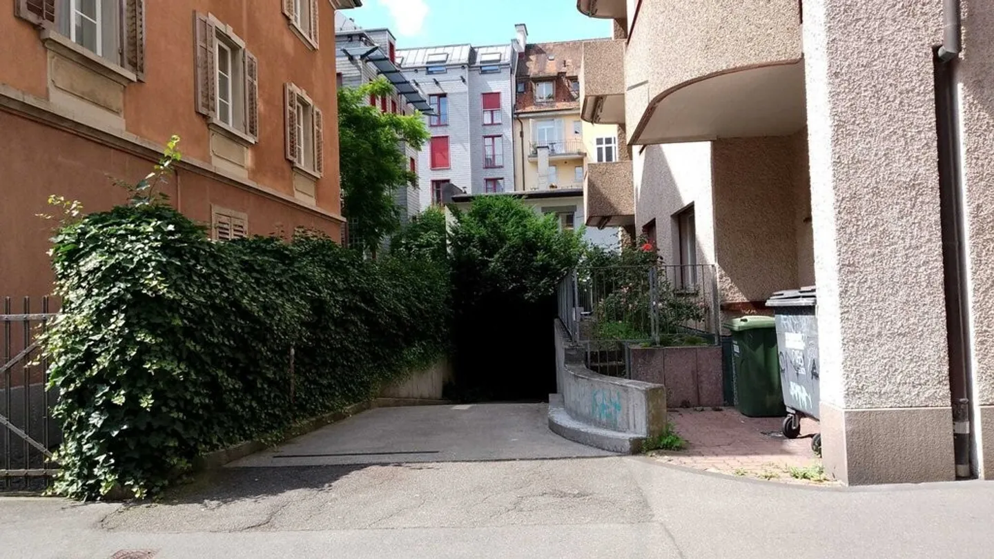 Posto auto per veicoli più piccoli nel quartiere 4 - Foto 1 di 2