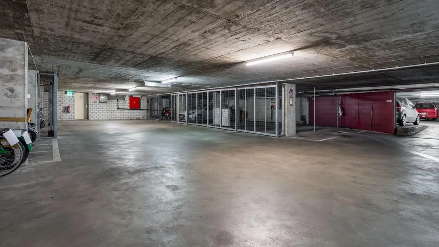 Sicherer Parkplatz im Gellert - Foto 3 von 3