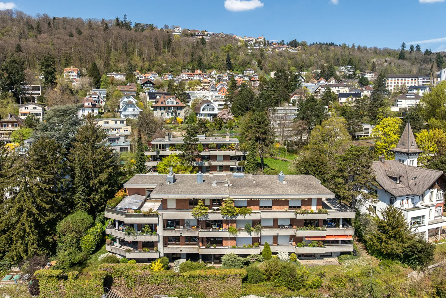 9.5 Room Penthouse Above the City of Biel! - Photo 1 of 27