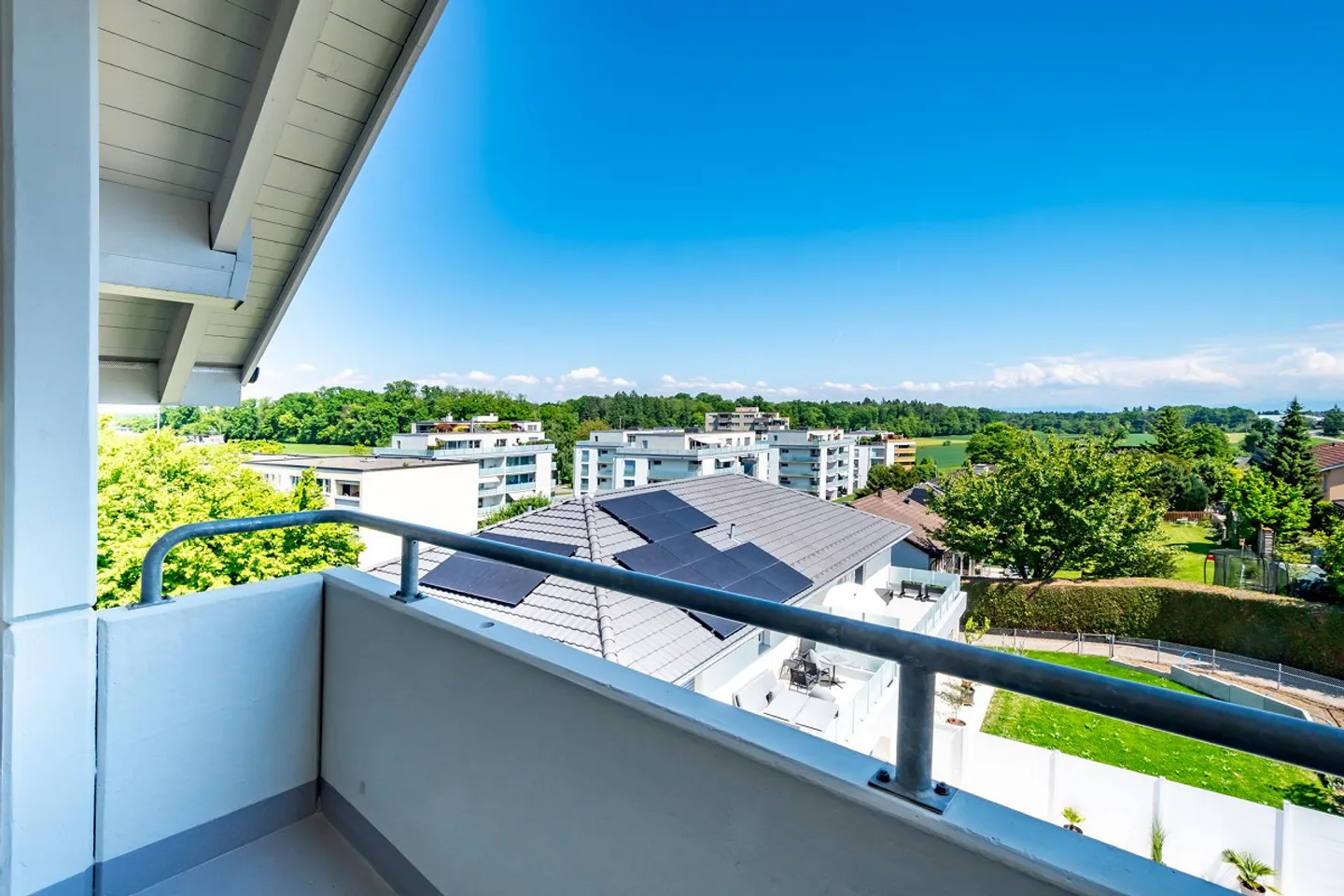 Vivre avec un charme rustique et une vue sur la verdure - Photo 12 sur 21