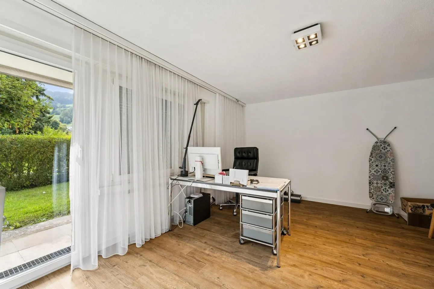 Attractive 112m2 practice/commercial space available from April 1, 2027 in Malters - Photo 7 of 11