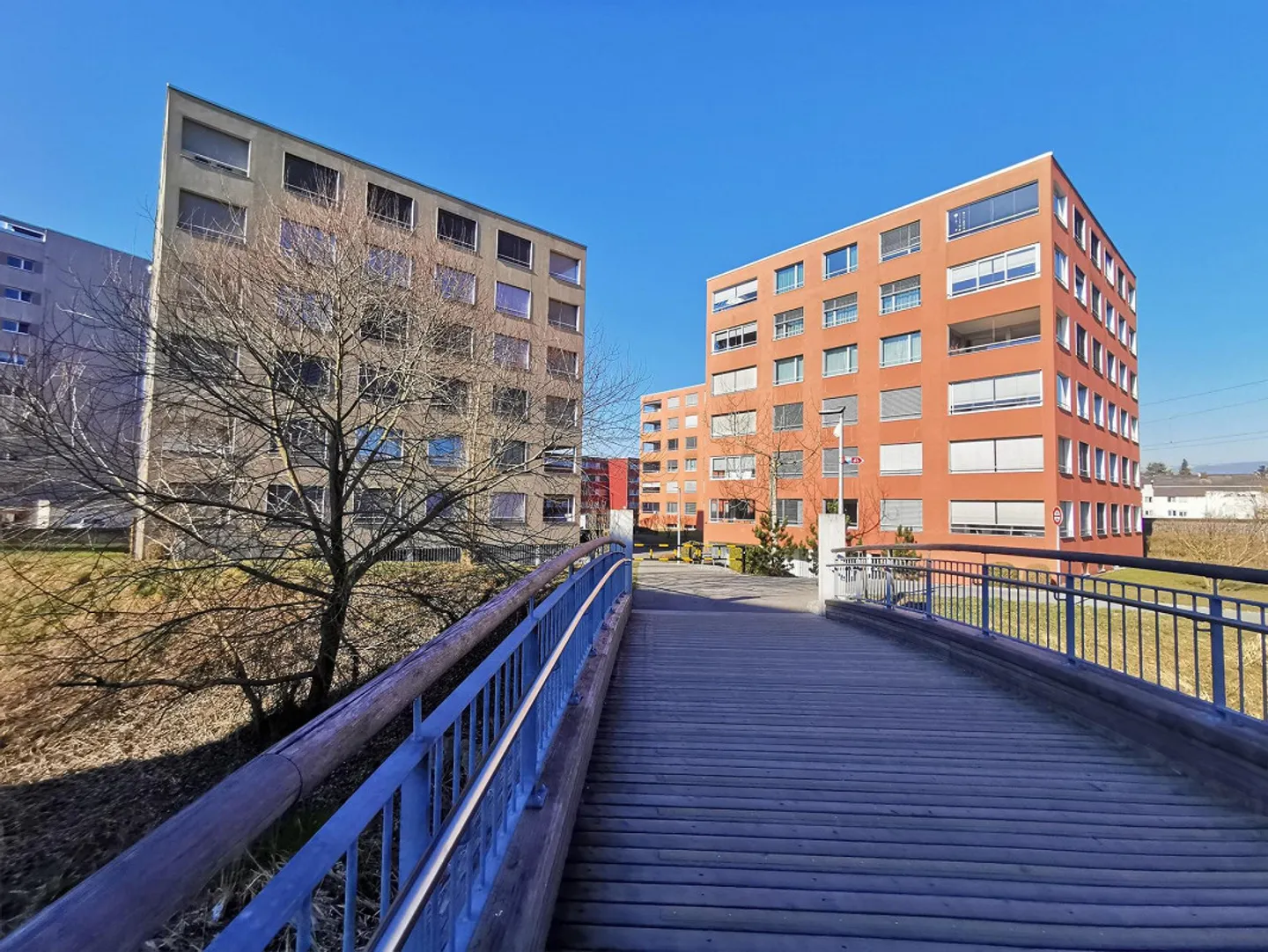 Parking space near the Lyss train station - Photo 1 of 1