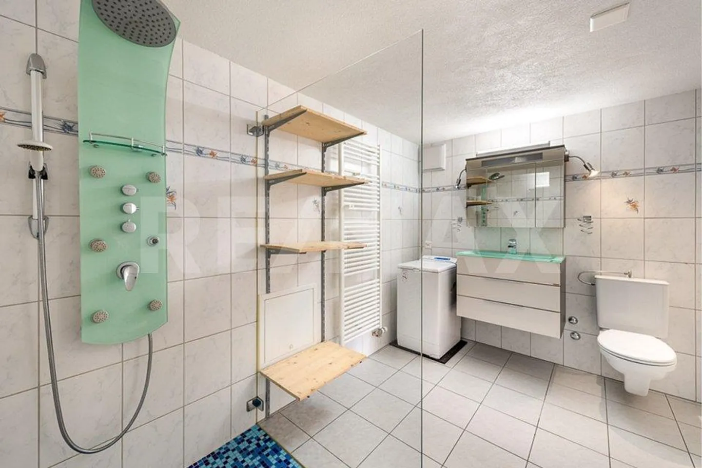Spacious Apartment in Top Condition - Photo 11 of 13