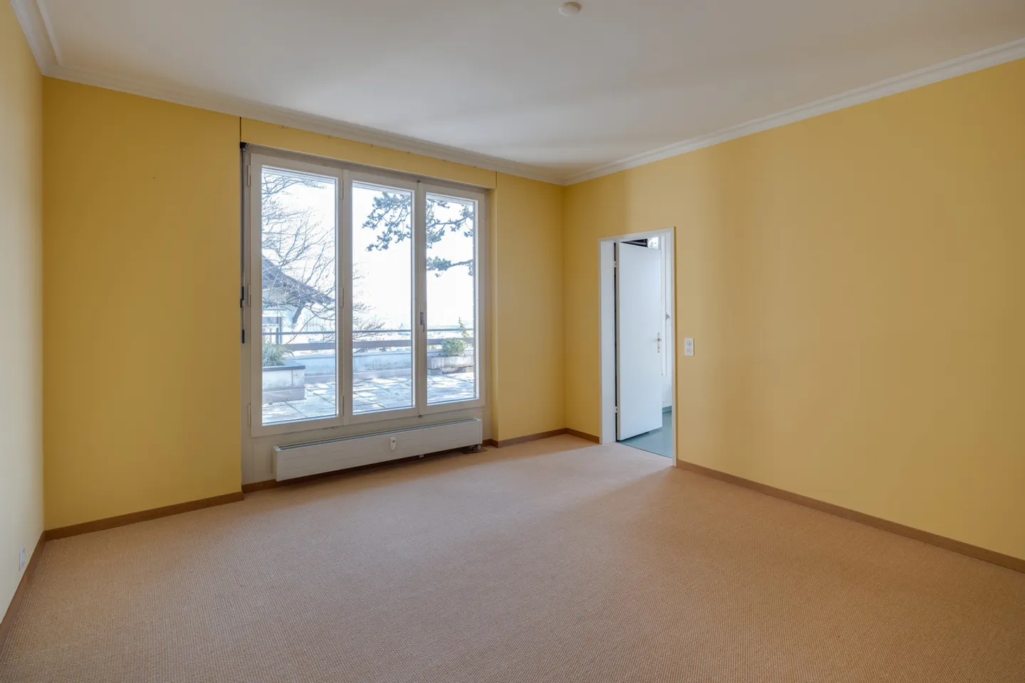 9.5 Room Penthouse Above the City of Biel! - Photo 18 of 27