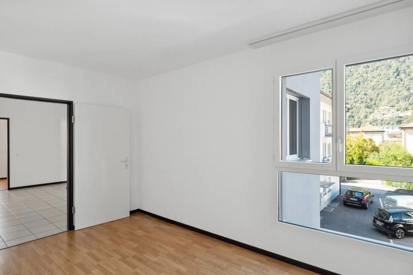 Geräumige 5.5 Zimmer in der Nähe des Zentrums von Bellinzona - Foto 7 von 11