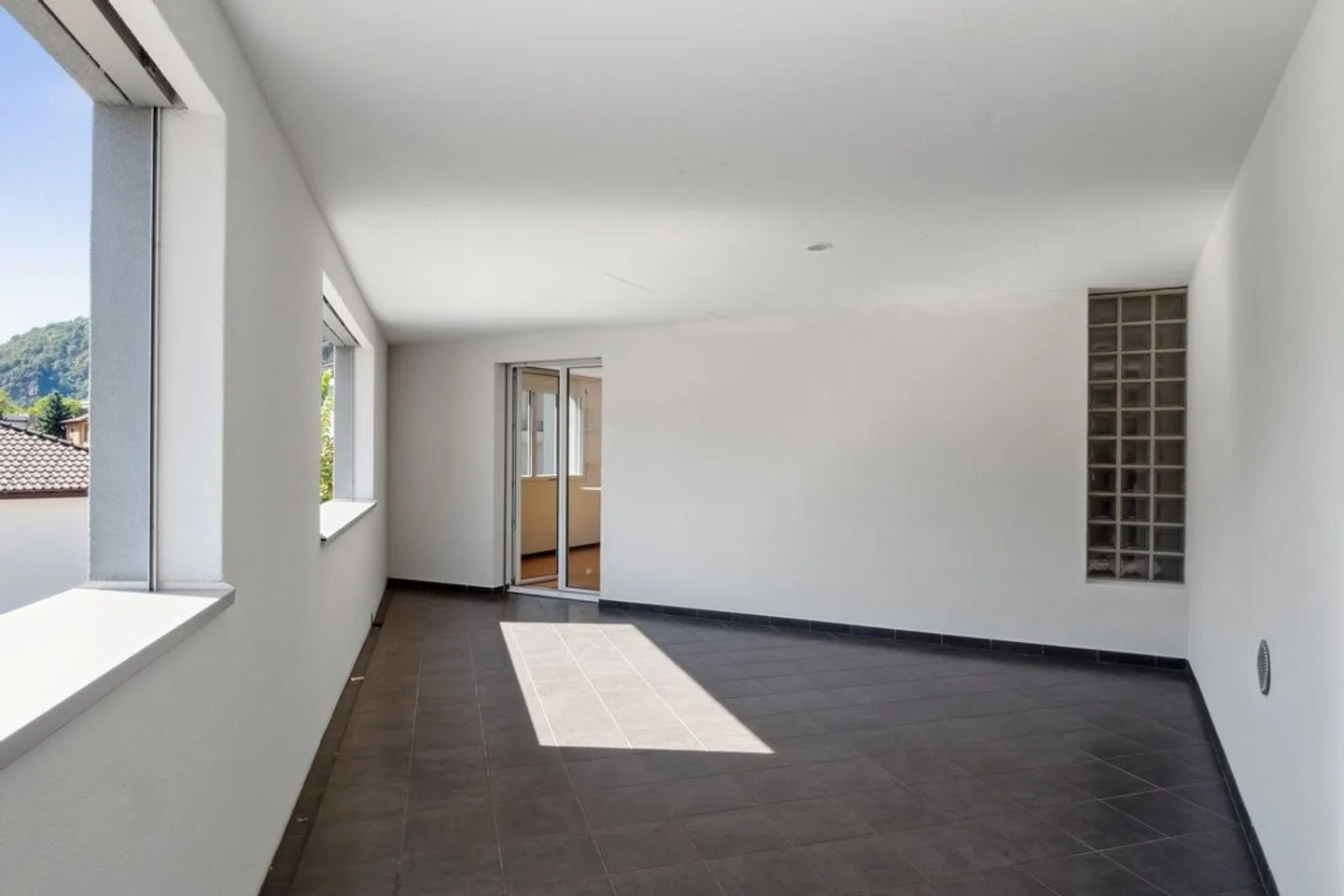 Geräumige 5.5 Zimmer in der Nähe des Zentrums von Bellinzona - Foto 11 von 11