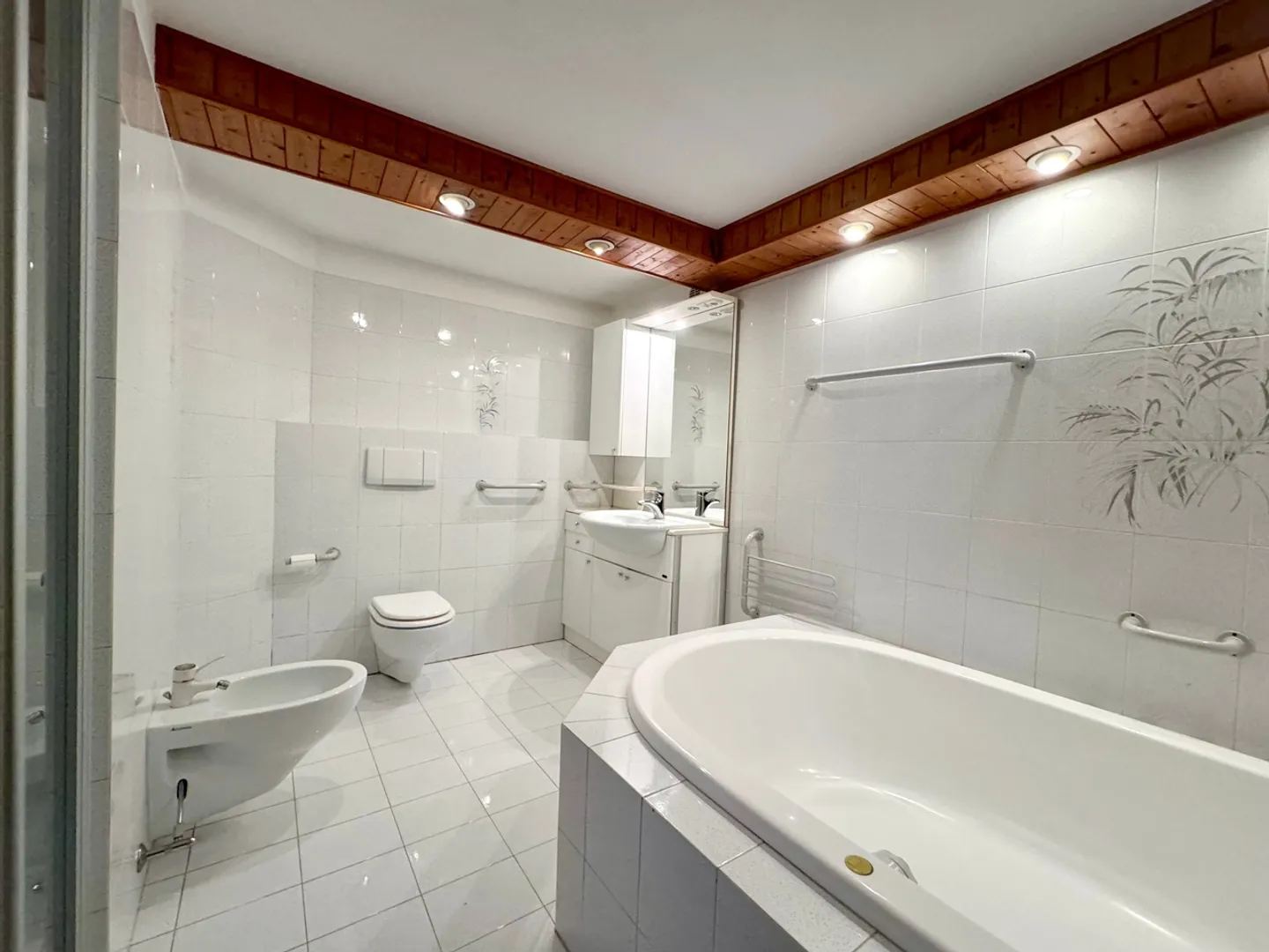 Bright 5.5-room apartment in Castel San Pietro - Photo 6 of 12