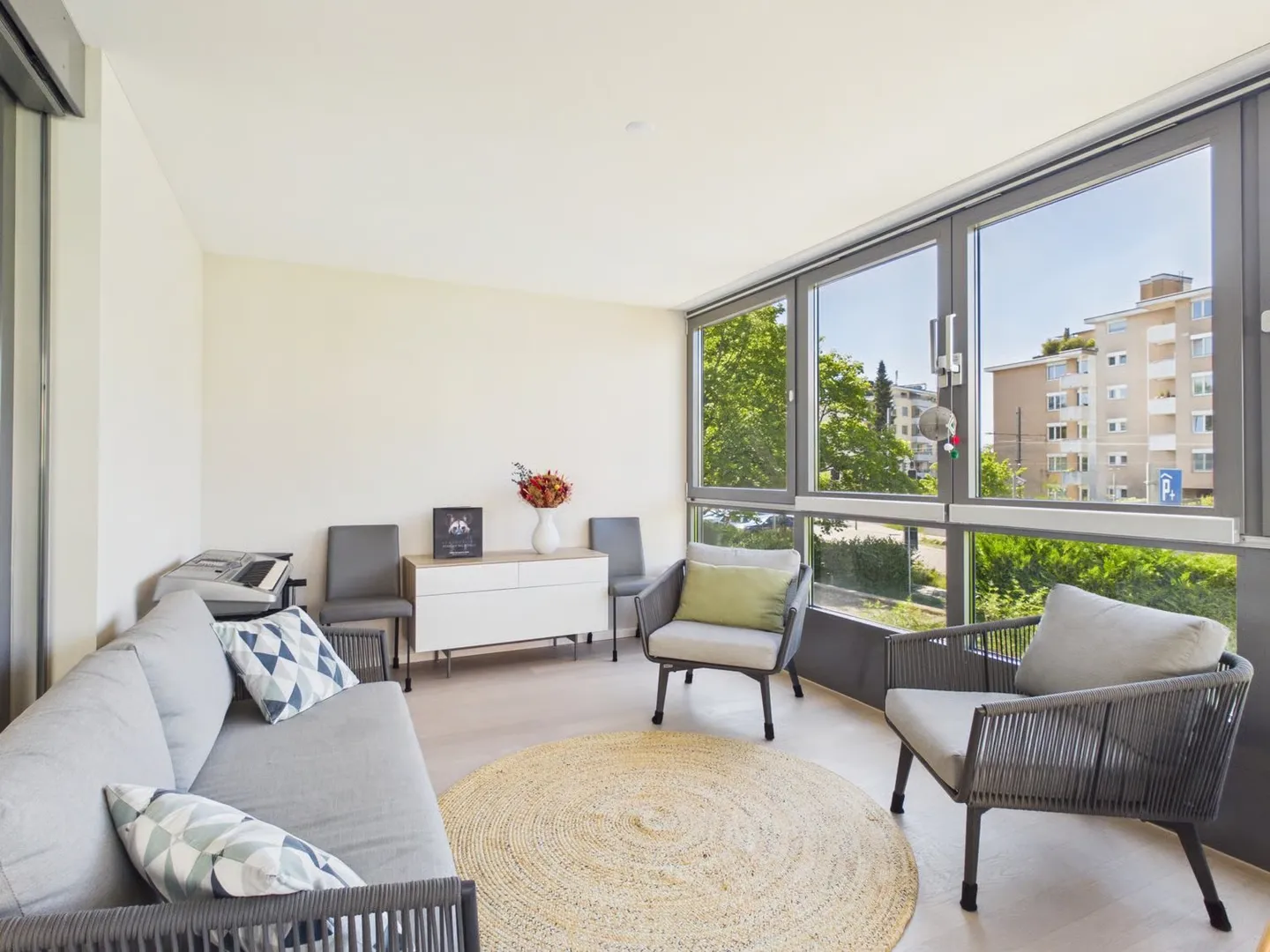Appartement Minergie lumineux de 4,5 pièces avec jardin d'hiver et balcon - Photo 13 sur 15