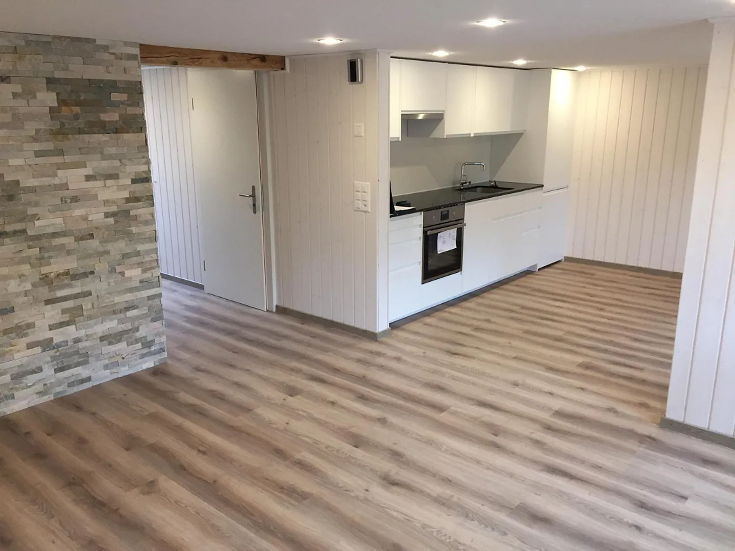1.5 Room Apartment in Kreuzlingen - Photo 2 of 5