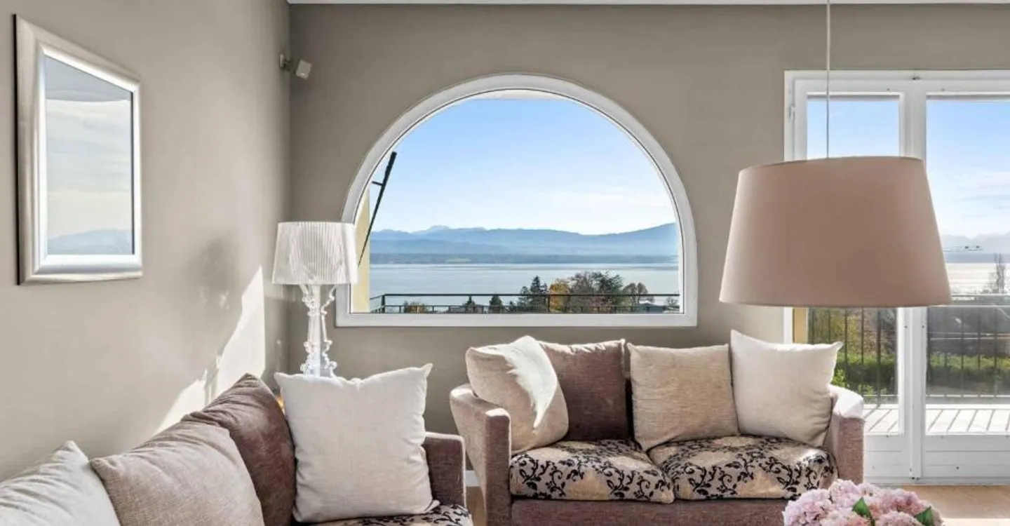 Individual villa with panoramic view of the lake and the Alps - Photo 6 of 11