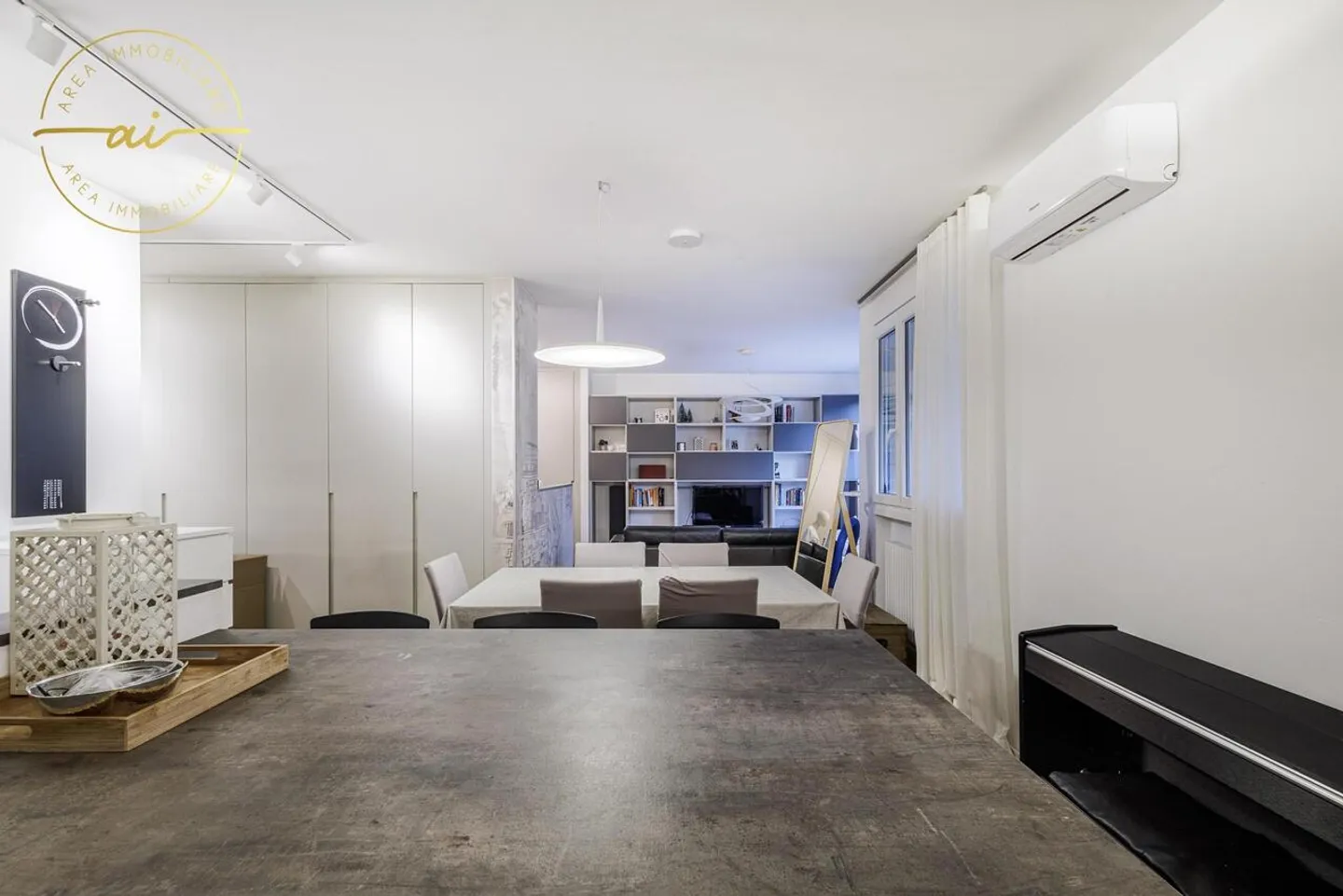 Einladende 4,5-Zimmer-Wohnung mit Balkonen im Grünen - Foto 2 von 13