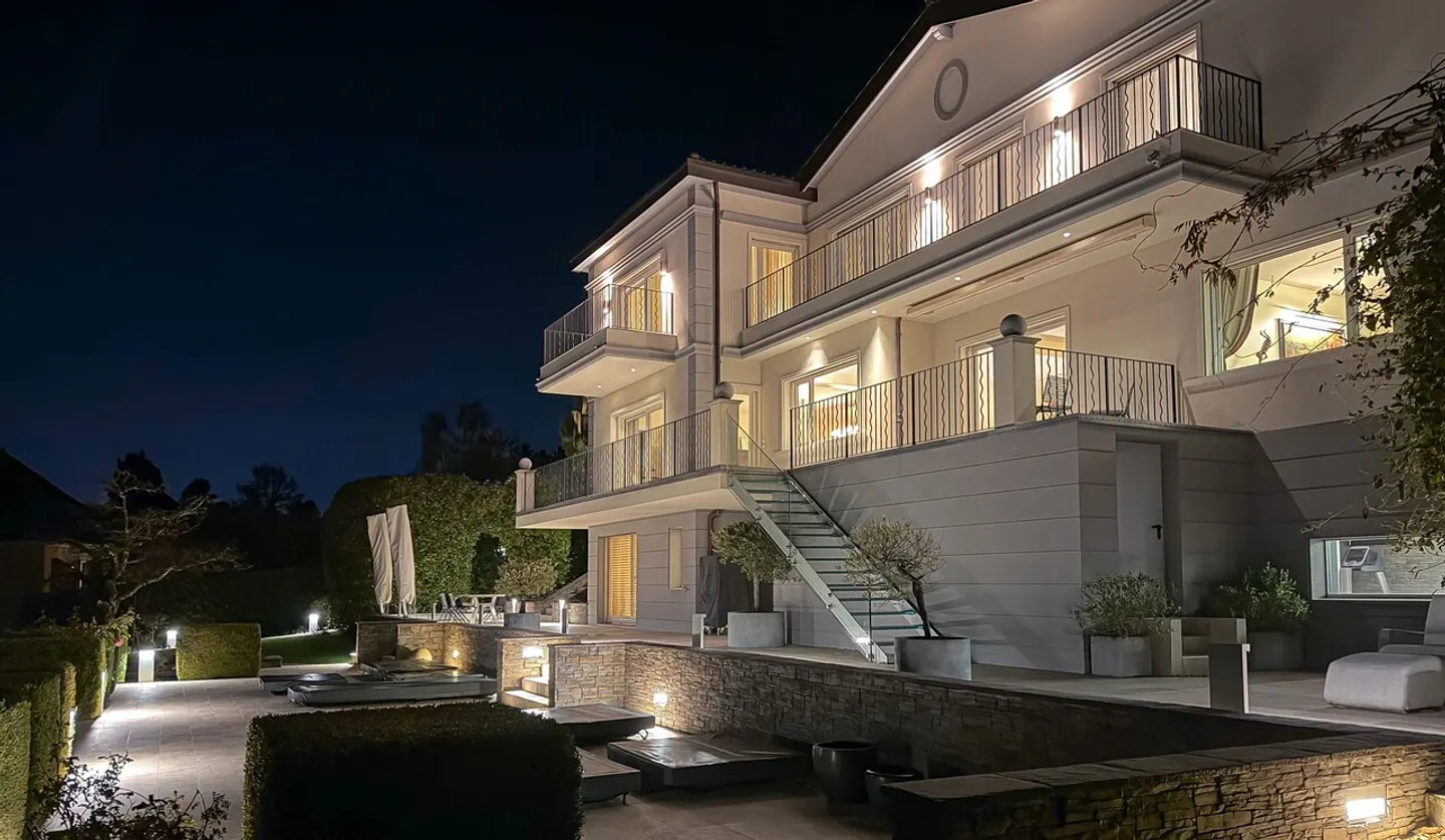 Exclusive Villa with Lake View - Photo 9 of 16