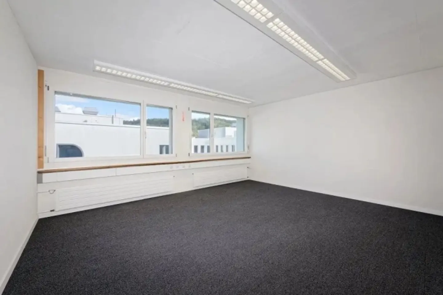 Spacious office space with its own kitchen - Photo 1 of 10