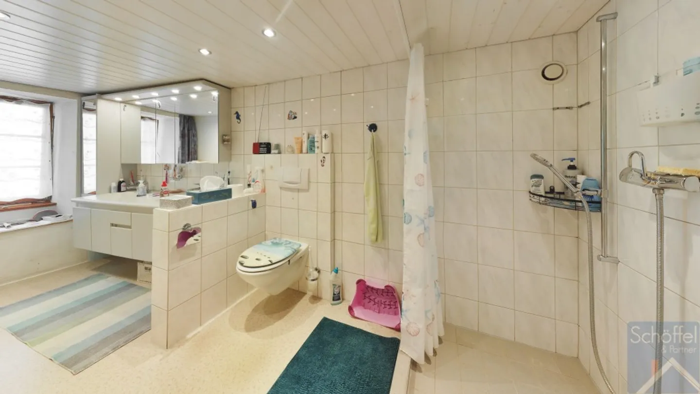 Maison individuelle de 6 pièces avec beaucoup d'espace - Photo 6 sur 13