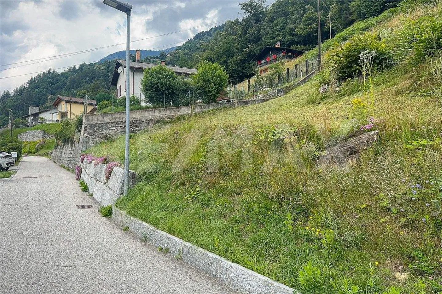 Terreno edificabile con vista - Foto 3 di 8