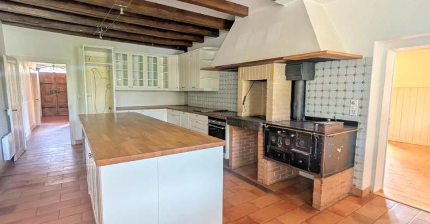 Character residence in Trélex - Fixed-term rental - Photo 3 of 13