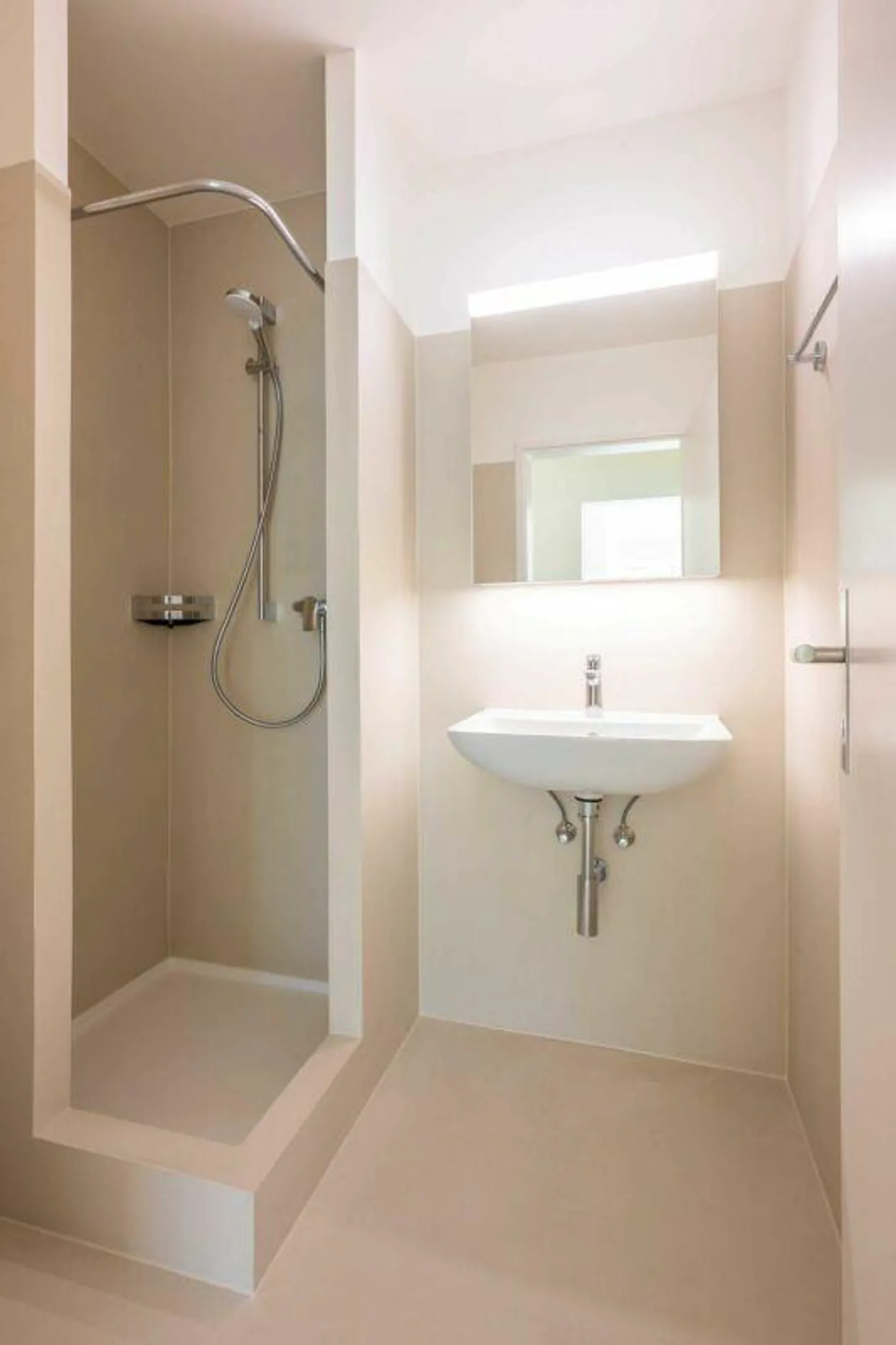 Moderne Wohnung mit zwei Balkonen - Foto 8 von 13