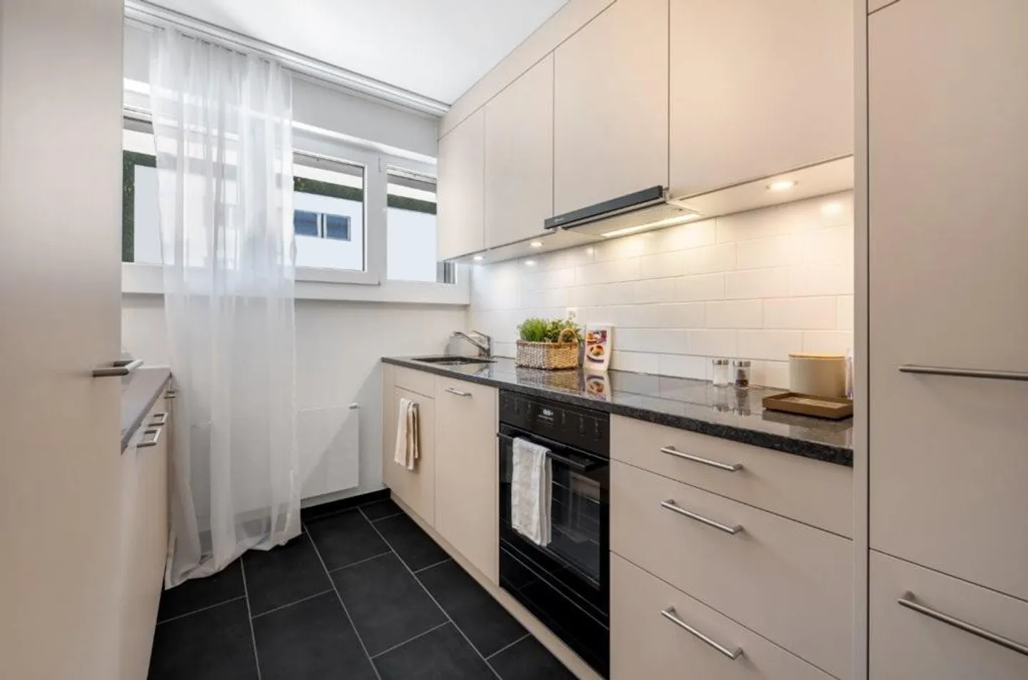 Renovierte Wohnung in ruhiger Lage - Foto 3 von 6