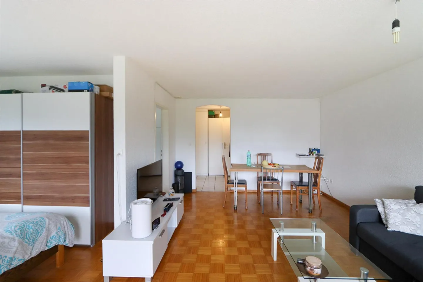 Cozy garden apartment ideal for a single person - Photo 3 of 6