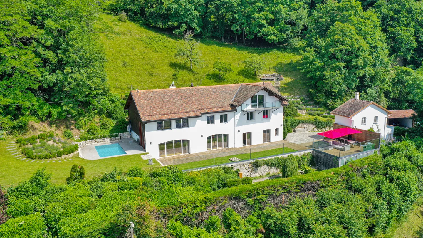 Propriété rénovée, piscine et vue lac panoramique, Mont-sur-Rolle - Photo 17 sur 18